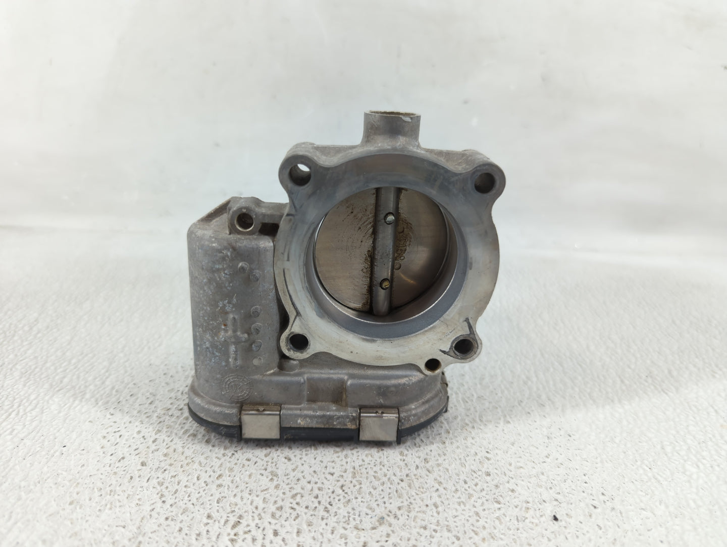 2018-2022 Volkswagen Tiguan Throttle Body P/N:06K 133 062 AN Fits Fits 2018 2019 2020 2021 2022 OEM Used Auto Parts - Oemuse