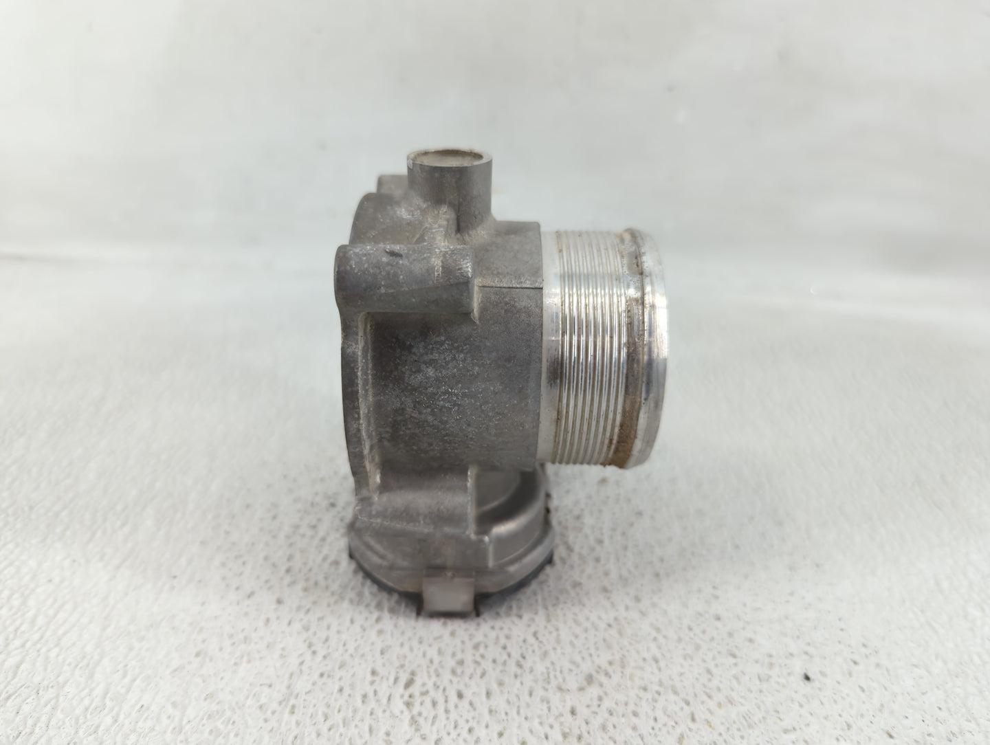 2018-2022 Volkswagen Tiguan Throttle Body P/N:06K 133 062 AN Fits Fits 2018 2019 2020 2021 2022 OEM Used Auto Parts - Oemuse