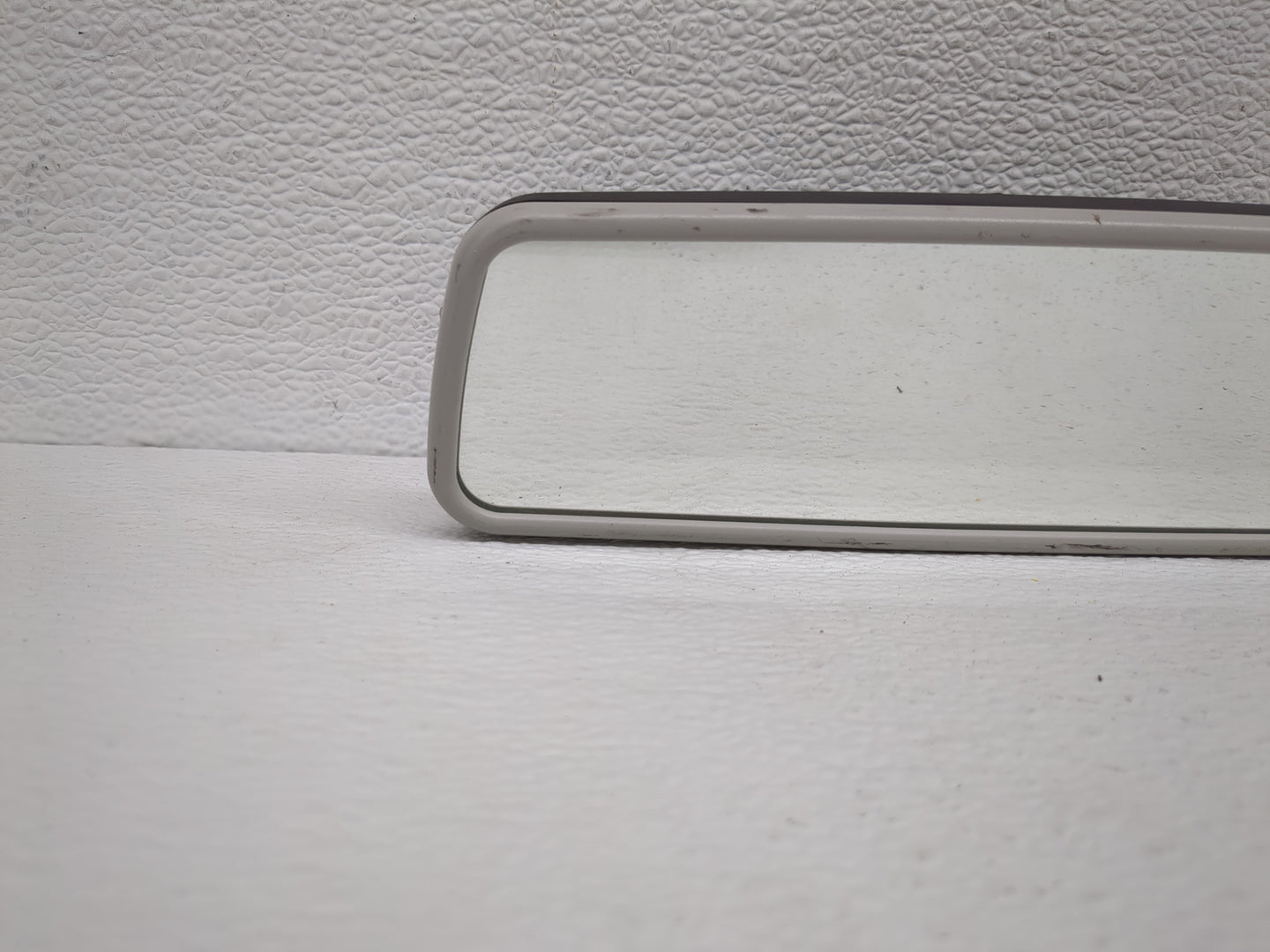 2018-2022 Volkswagen Tiguan Interior Rear View Mirror Replacement OEM Fits Fits 2018 2019 2020 2021 2022 OEM Used Auto Parts