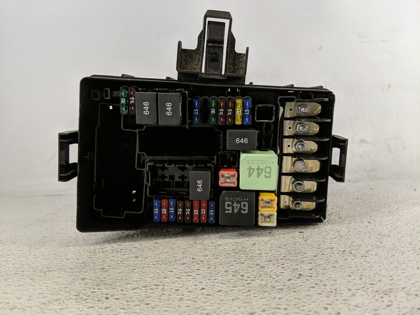 2018-2022 Volkswagen Tiguan Fusebox Fuse Box Panel Relay Module Fits Fits 2015 2016 2017 2018 2019 2020 2021 2022 OEM Used A