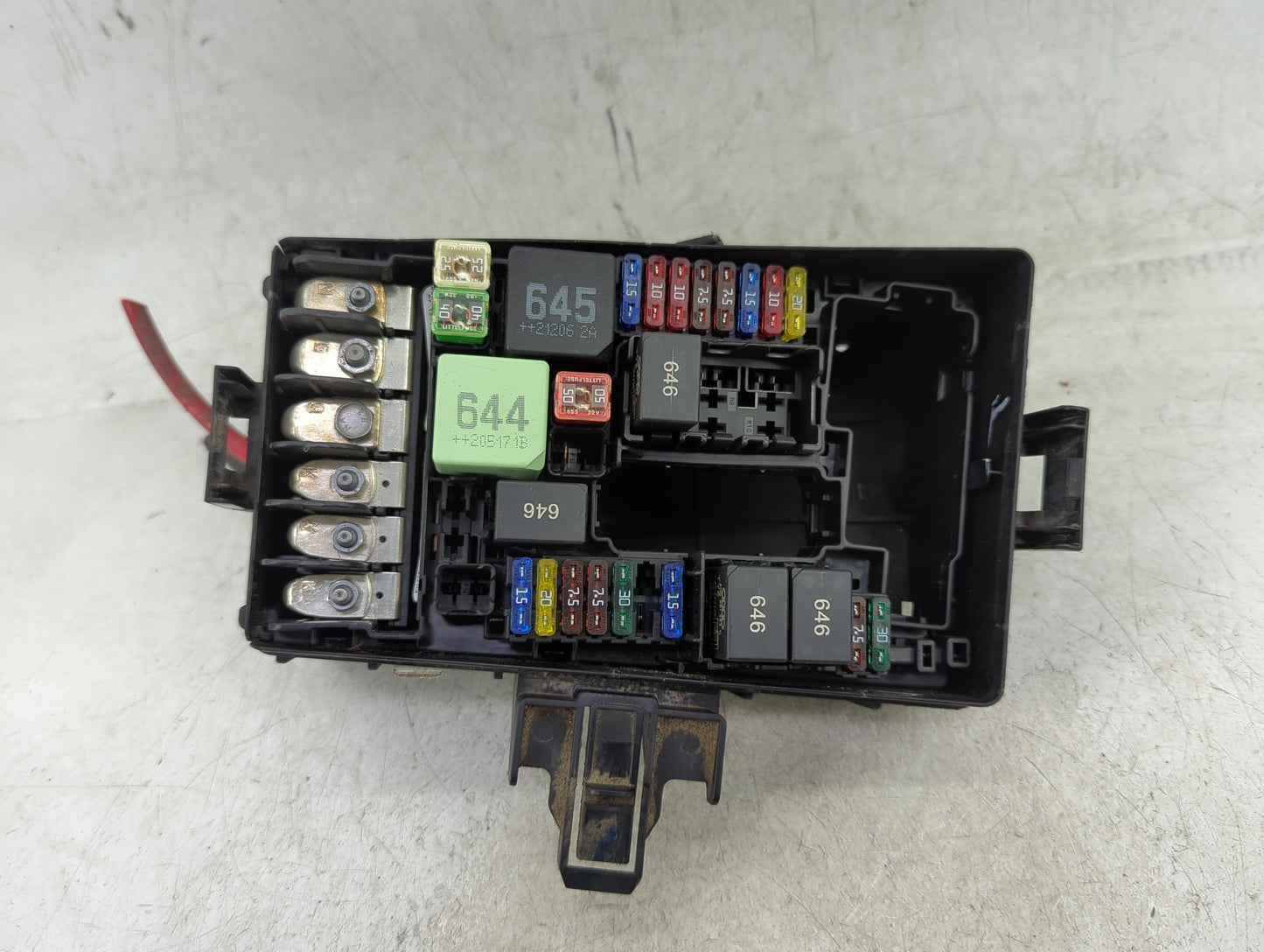 2018-2022 Volkswagen Tiguan Fusebox Fuse Box Panel Relay Module P/N:5Q0 907 361 D Fits OEM Used Auto Parts - Oemusedautopart