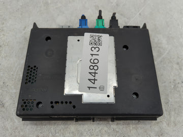 2021-2021 Volkswagen Tiguan Body Control Module Bcm Inner Cabin Fuse Box - Oemusedautoparts1.com