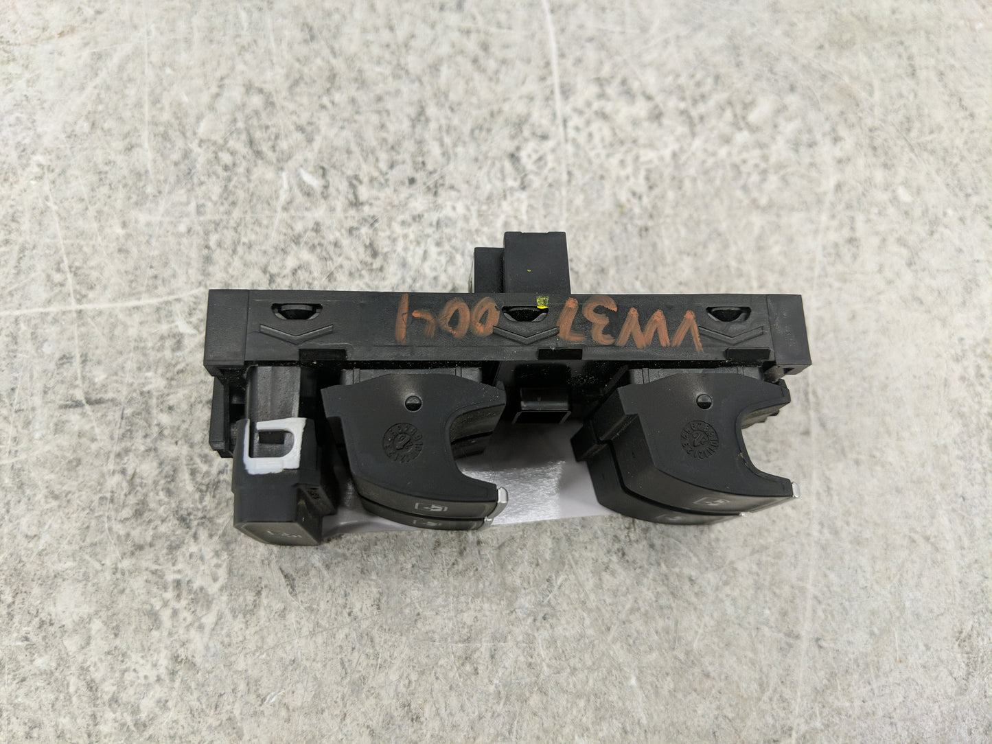 2018-2022 Volkswagen Tiguan Master Power Window Switch Replacement Driver Side Left P/N:5G0959857E Fits OEM Used Auto Parts 