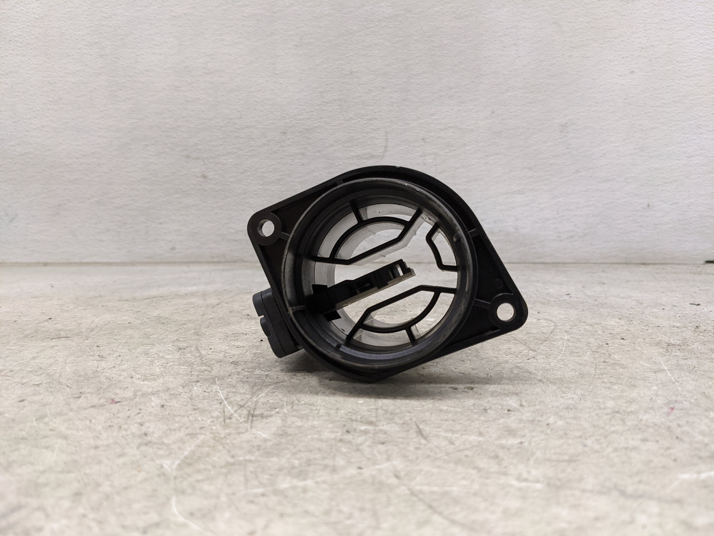 2018-2022 Volkswagen Tiguan Mass Air Flow Meter Maf 1486133 - Oemusedautoparts1.com