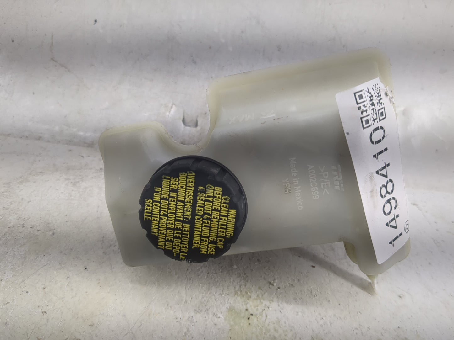 2018-2022 Volkswagen Tiguan Brake Master Cylinder 1498410 - Oemusedautoparts1.com