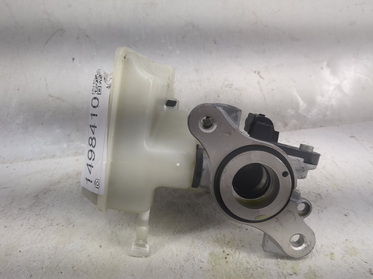 2018-2022 Volkswagen Tiguan Brake Master Cylinder 1498410 - Oemusedautoparts1.com