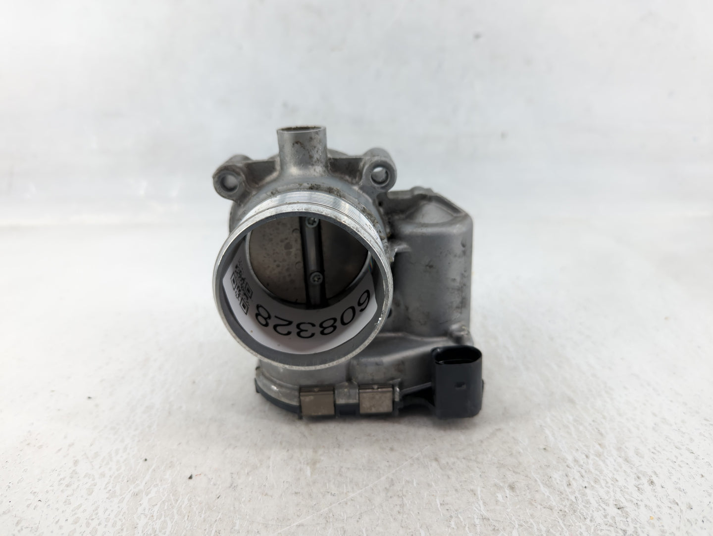 2018-2022 Volkswagen Tiguan Throttle Body P/N:06K.133.062.AN Fits Fits 2018 2019 2020 2021 2022 OEM Used Auto Parts - Oemuse