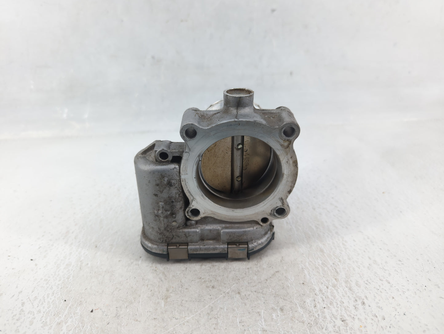 2018-2022 Volkswagen Tiguan Throttle Body P/N:06K.133.062.AN Fits Fits 2018 2019 2020 2021 2022 OEM Used Auto Parts - Oemuse
