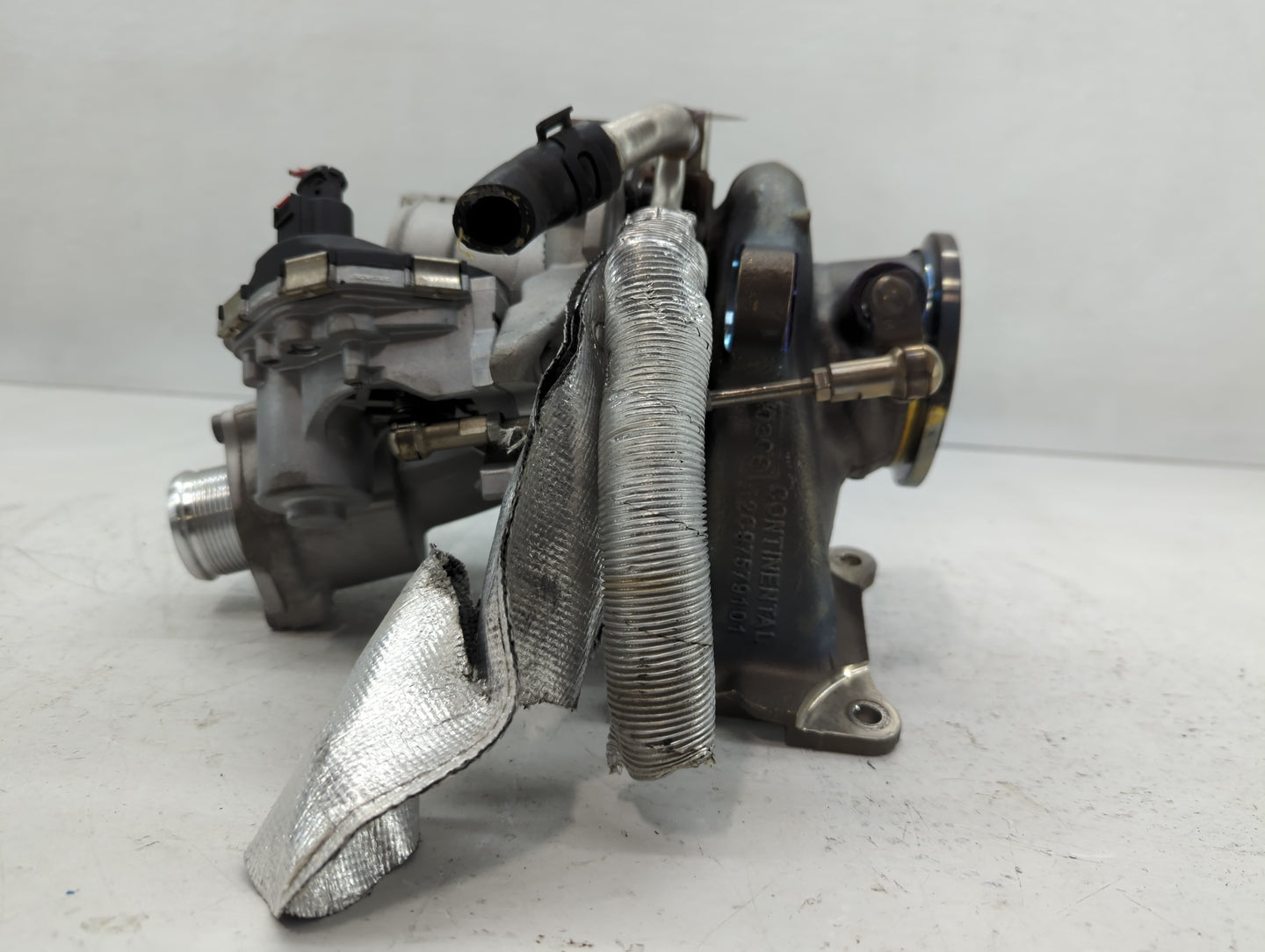 2020 Volkswagen Tiguan Turbocharger Exhaust Manifold With Turbo Charger - Oemusedautoparts1.com