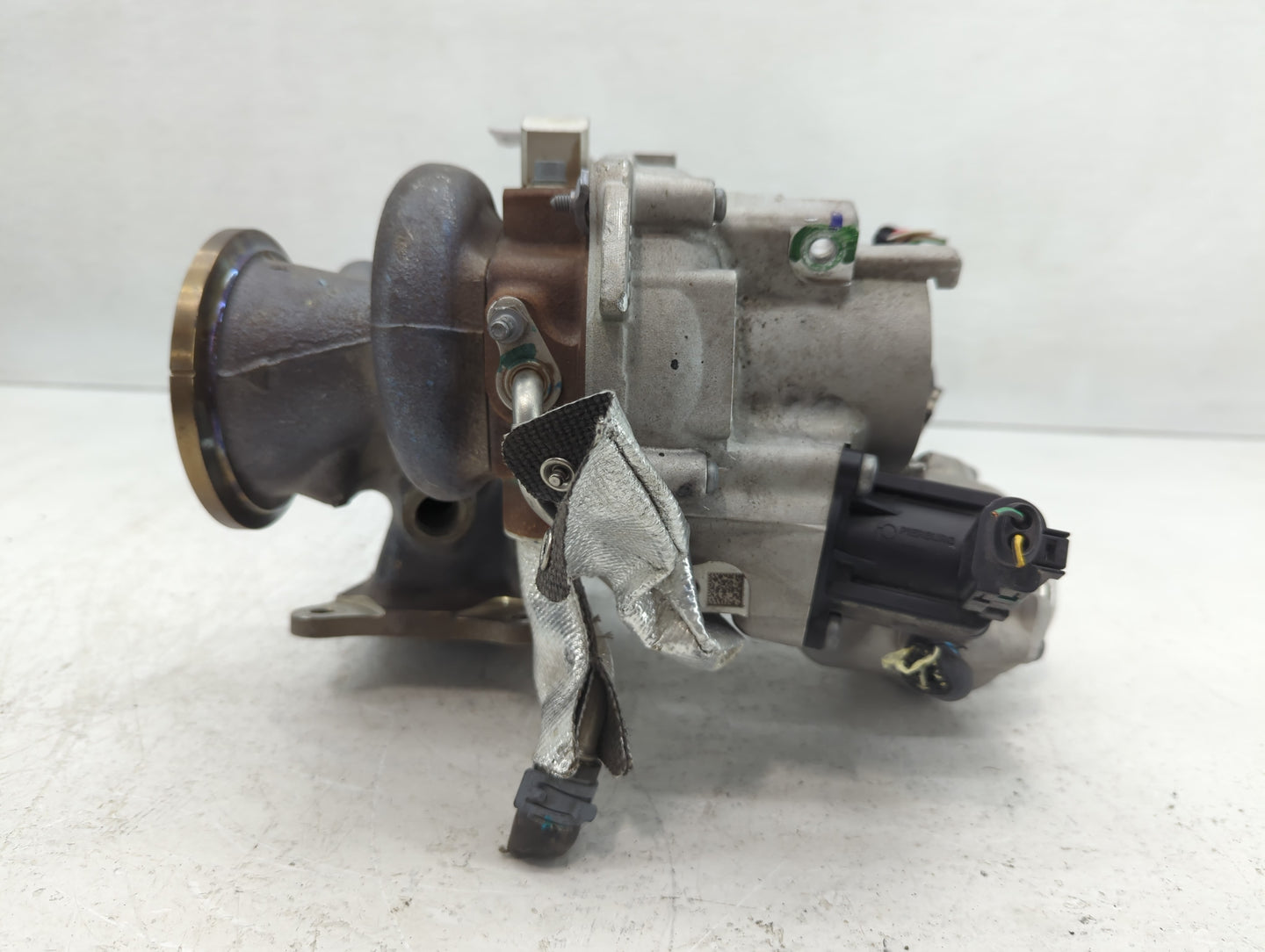 2020 Volkswagen Tiguan Turbocharger Exhaust Manifold With Turbo Charger - Oemusedautoparts1.com