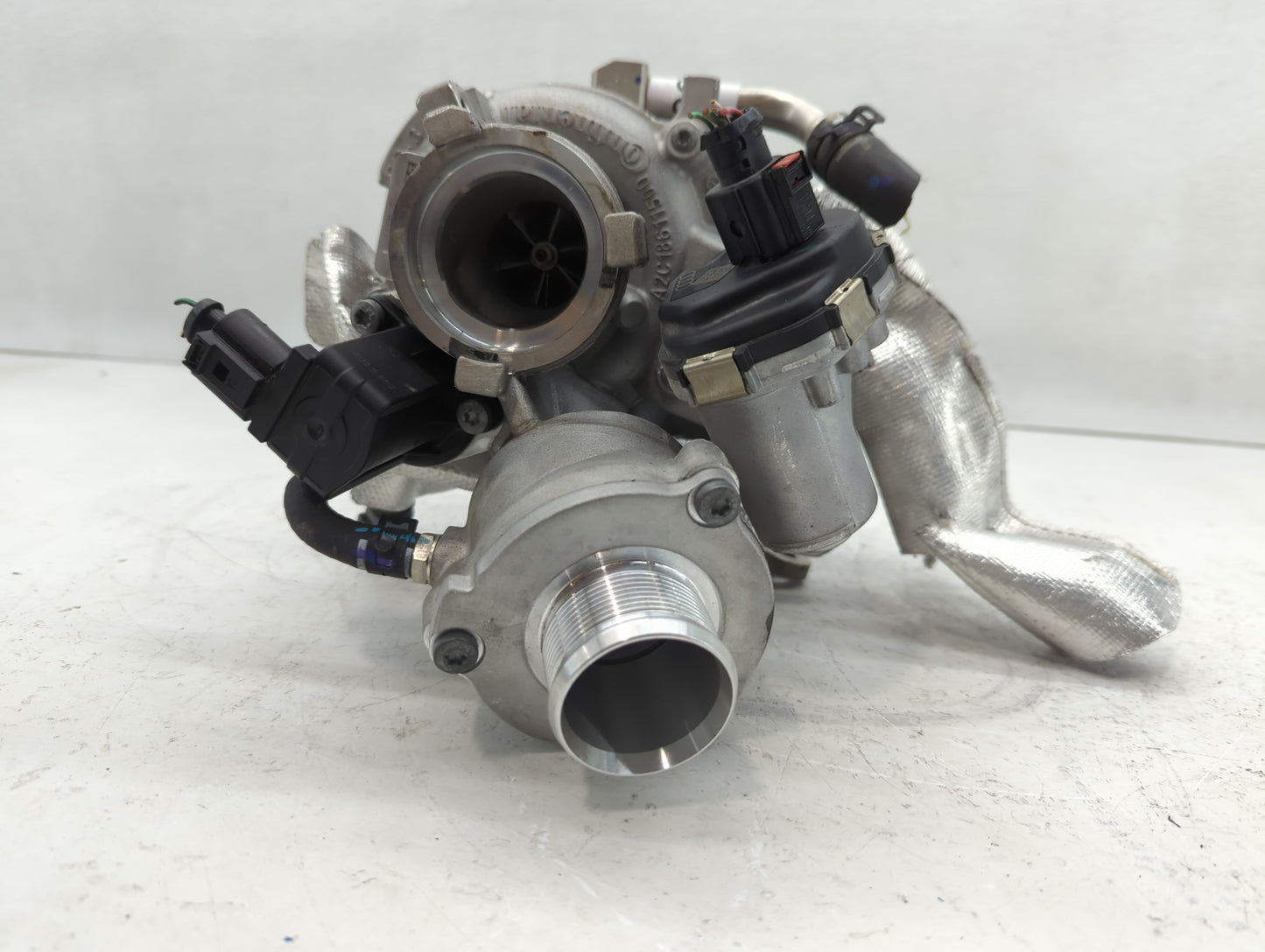 2020 Volkswagen Tiguan Turbocharger Exhaust Manifold With Turbo Charger - Oemusedautoparts1.com