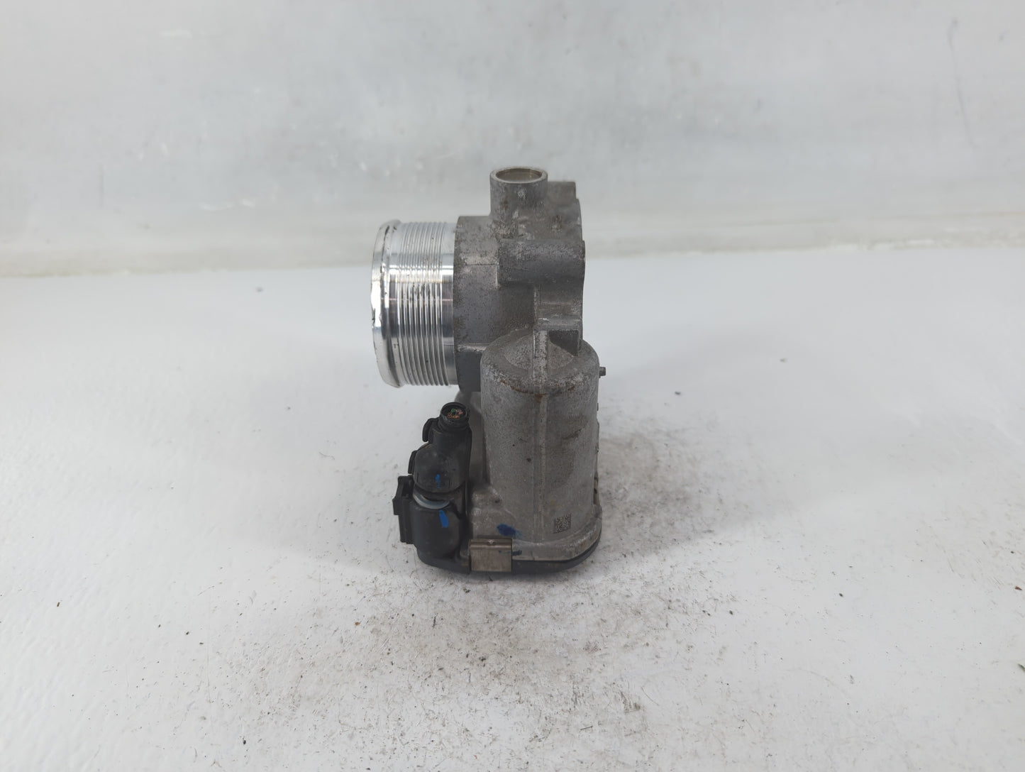 2018-2022 Volkswagen Tiguan Throttle Body P/N:06K.133.062.AN Fits Fits 2018 2019 2020 2021 2022 OEM Used Auto Parts - Oemuse