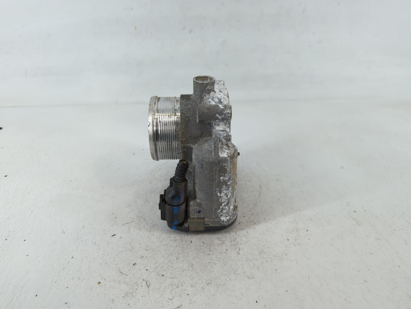 2018-2022 Volkswagen Tiguan Throttle Body P/N:06K 133 062 AN Fits Fits 2018 2019 2020 2021 2022 OEM Used Auto Parts - Oemuse