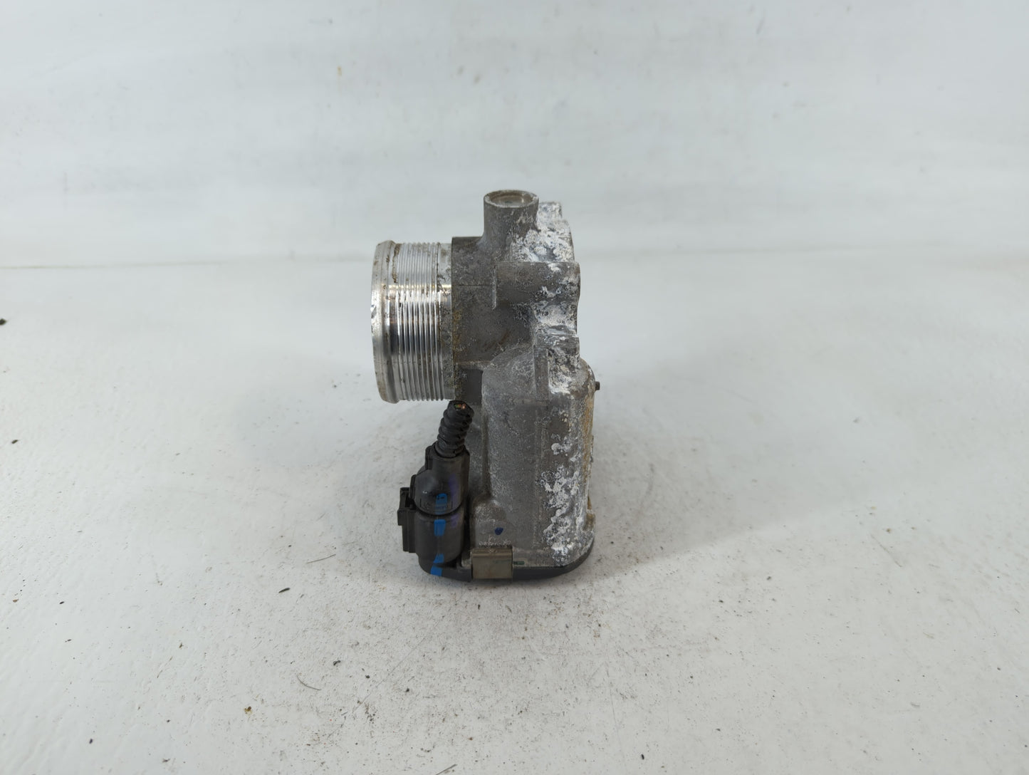 2018-2022 Volkswagen Tiguan Throttle Body P/N:06K 133 062 AN Fits Fits 2018 2019 2020 2021 2022 OEM Used Auto Parts - Oemuse
