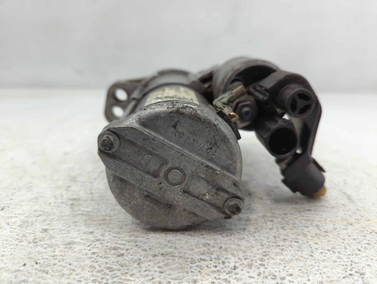 2021-2022 Volkswagen Tiguan Car Starter Motor Solenoid OEM P/N:02M 911 022 F Fits Fits 2020 2021 2022 OEM Used Auto Parts - 