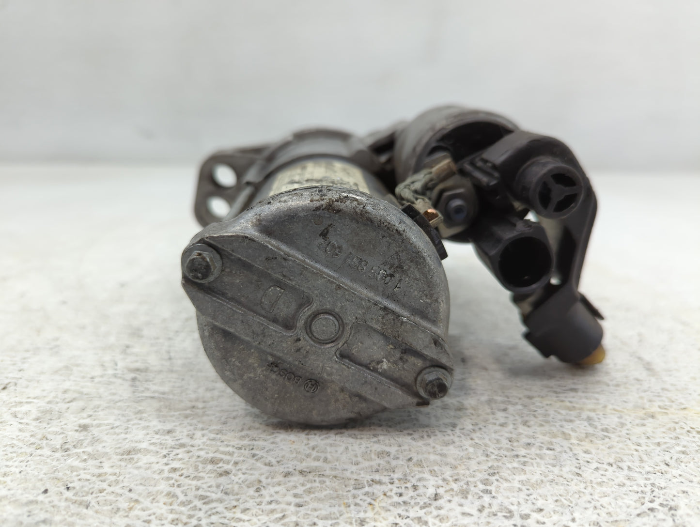 2021-2022 Volkswagen Tiguan Car Starter Motor Solenoid OEM P/N:02M 911 022 F Fits Fits 2020 2021 2022 OEM Used Auto Parts - 
