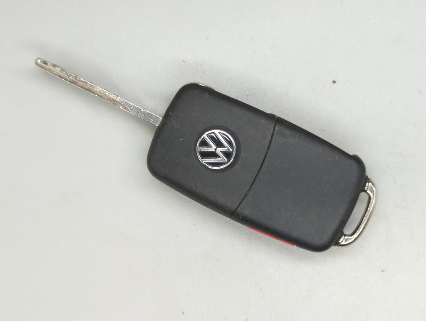 Volkswagen Tiguan Limited Keyless Entry Remote Fob NBGFS93N 4 buttons - Oemusedautoparts1.com