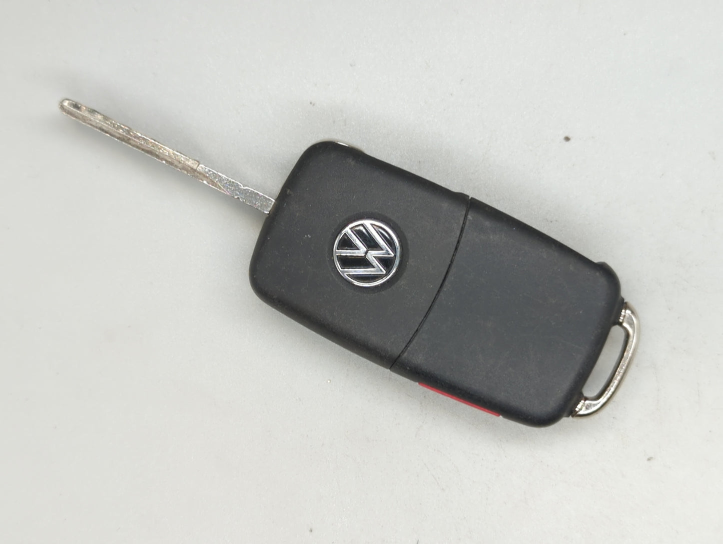 Volkswagen Tiguan Limited Keyless Entry Remote Fob NBGFS93N 4 buttons - Oemusedautoparts1.com