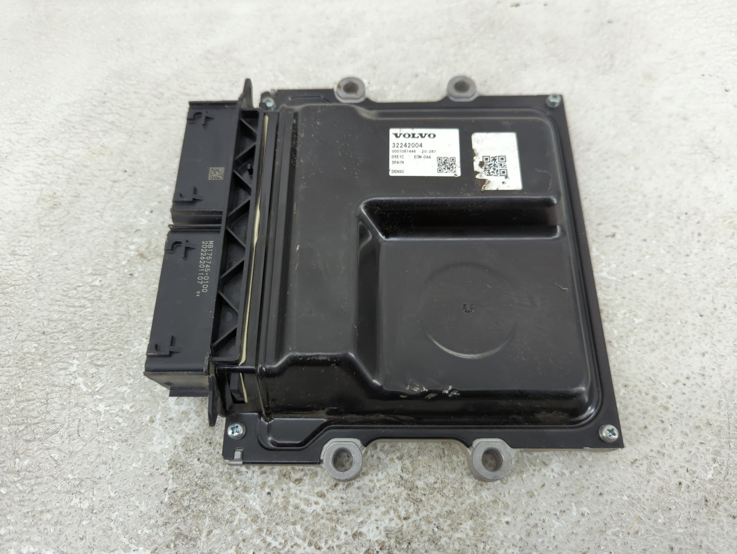 2021 Volvo S60 PCM Engine Control Computer ECU ECM PCU OEM P/N:32242004 Fits Fits 2018 2019 2020 OEM Used Auto Parts - Oemus