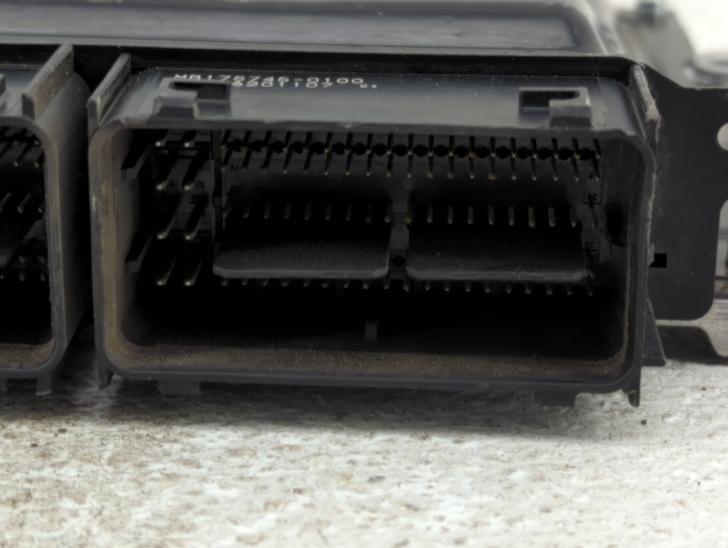 2021 Volvo S60 PCM Engine Control Computer ECU ECM PCU OEM P/N:32242004 Fits Fits 2018 2019 2020 OEM Used Auto Parts - Oemus