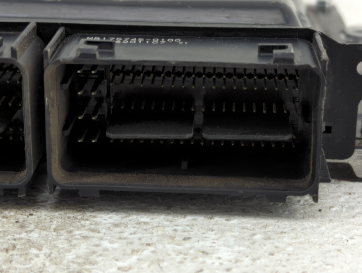 2021 Volvo S60 PCM Engine Control Computer ECU ECM PCU OEM P/N:32242004 Fits Fits 2018 2019 2020 OEM Used Auto Parts - Oemus