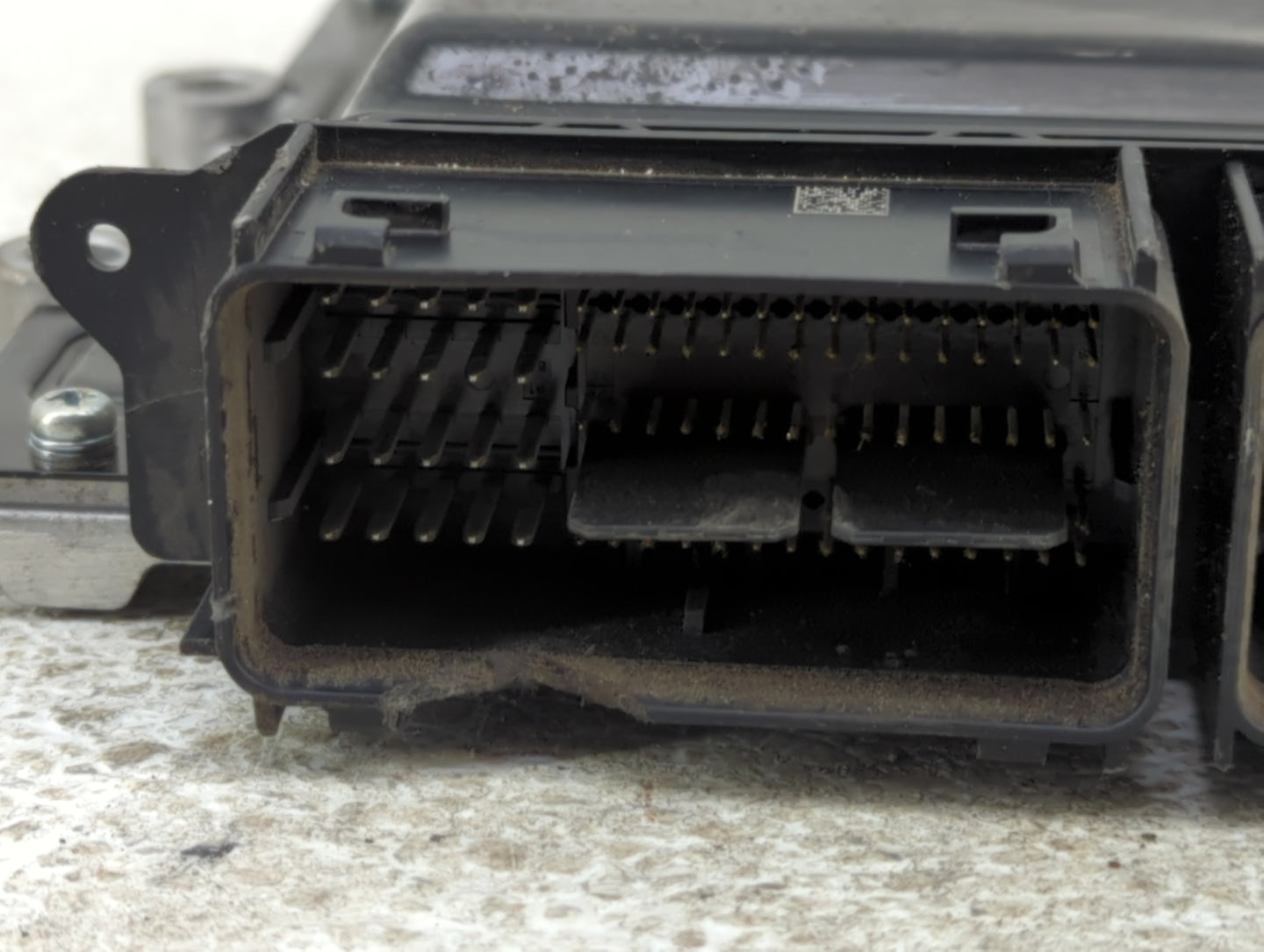 2021 Volvo S60 PCM Engine Control Computer ECU ECM PCU OEM P/N:32242004 Fits Fits 2018 2019 2020 OEM Used Auto Parts - Oemus