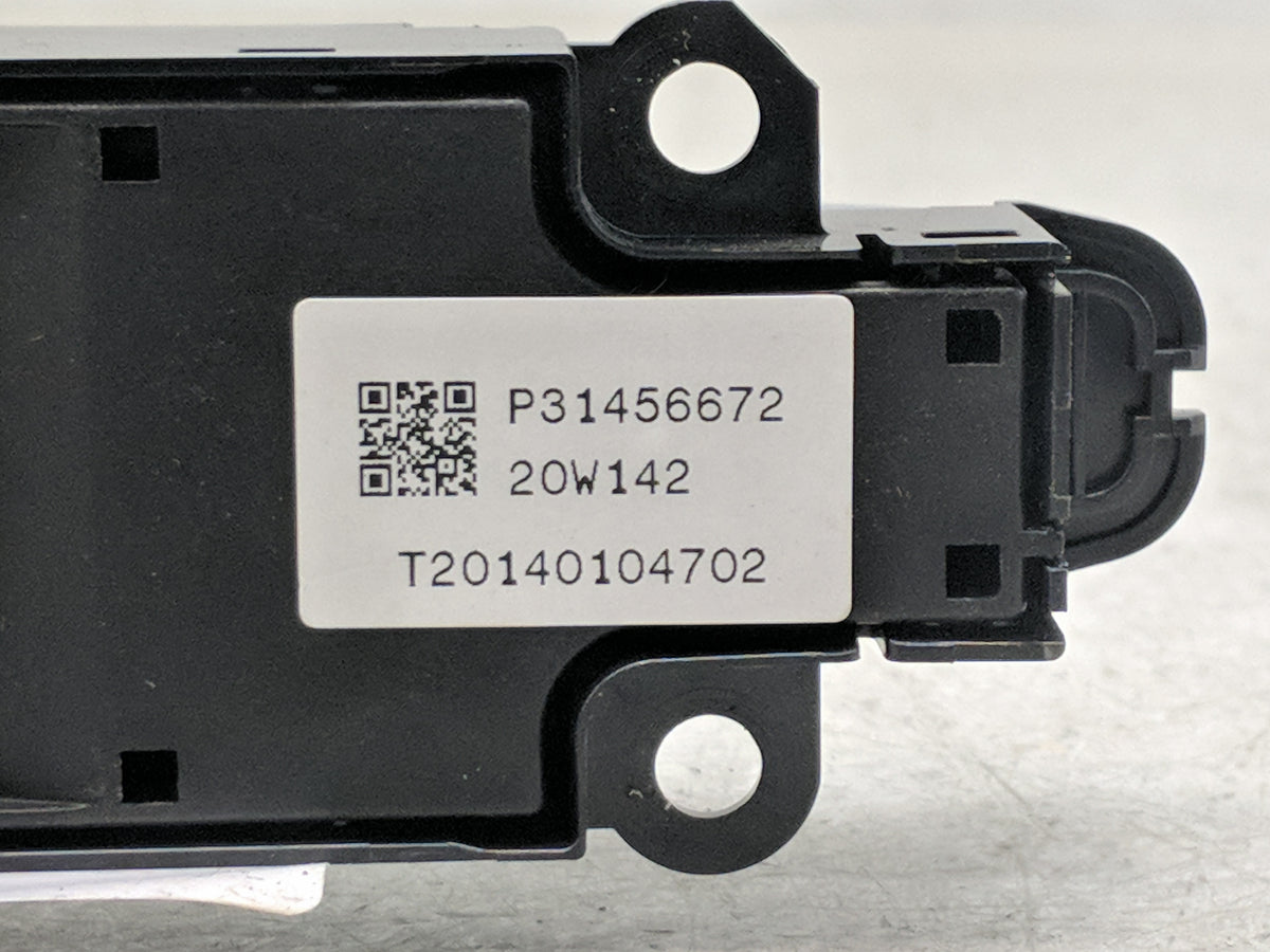 2021 Volvo Xc40 Radio AM FM Cd Player Receiver Replacement P/N:P31456672 Fits OEM Used Auto Parts - Oemusedautoparts1.com