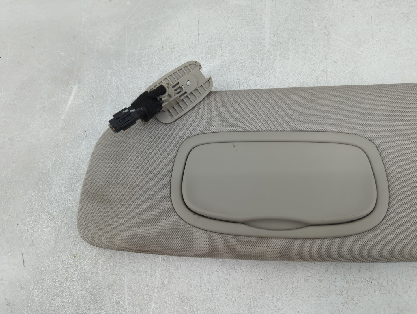 2021 Voyage Voyager Sun Visor Shade Replacement Driver Left Mirror Fits Fits 2020 2022 OEM Used Auto Parts - Oemusedautopart