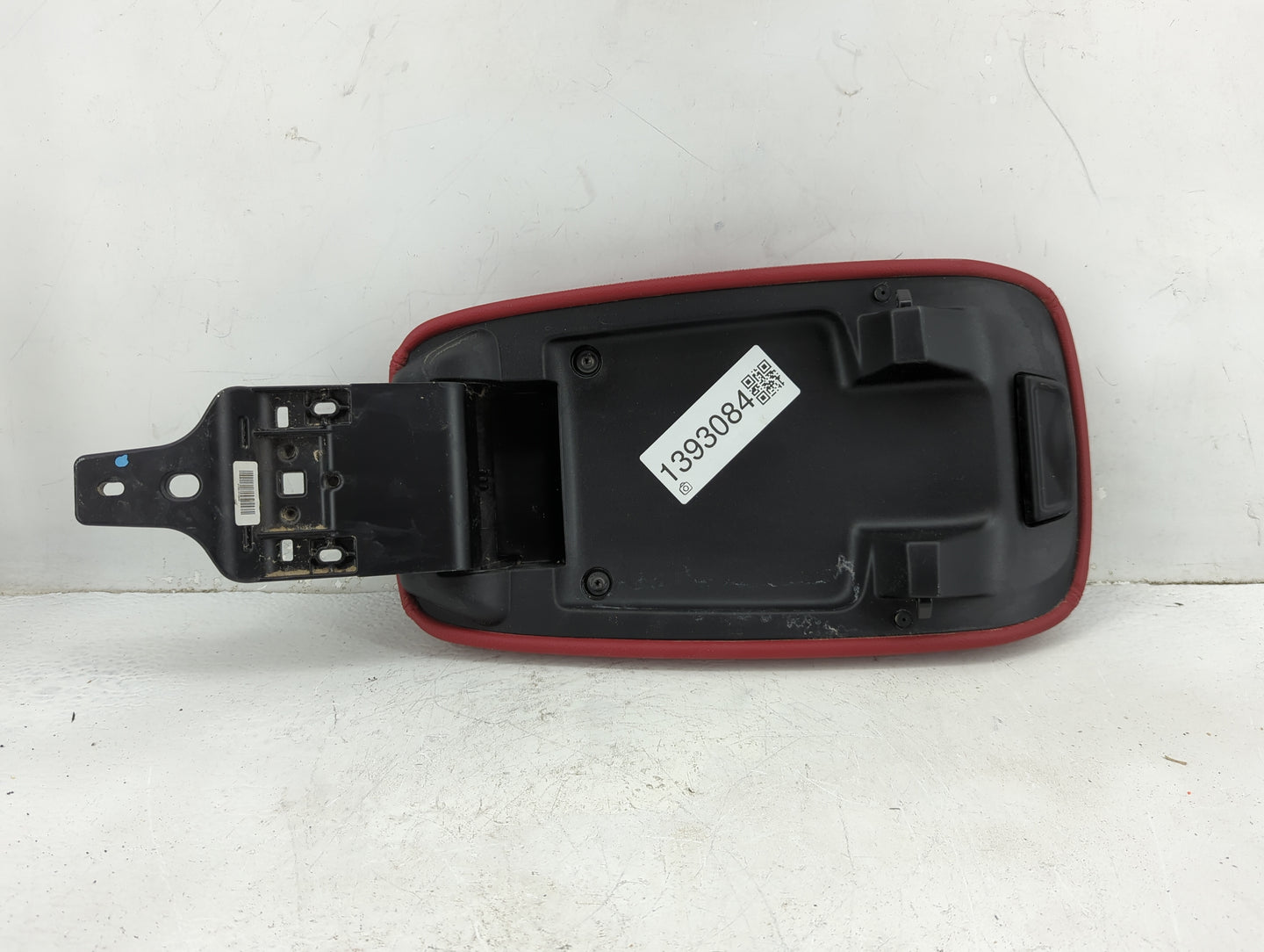 2022 Alfa Romeo Giulia Center Console Armrest Cover Lid Fits OEM Used Auto Parts - Oemusedautoparts1.com