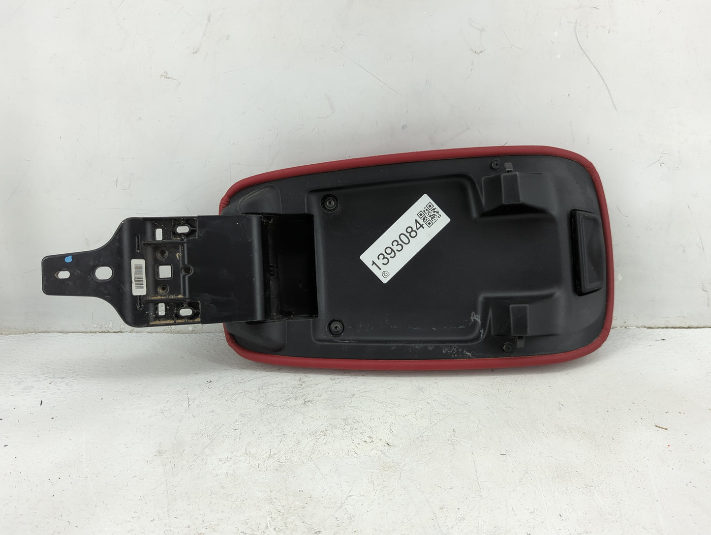 2022 Alfa Romeo Giulia Center Console Armrest Cover Lid Fits OEM Used Auto Parts - Oemusedautoparts1.com