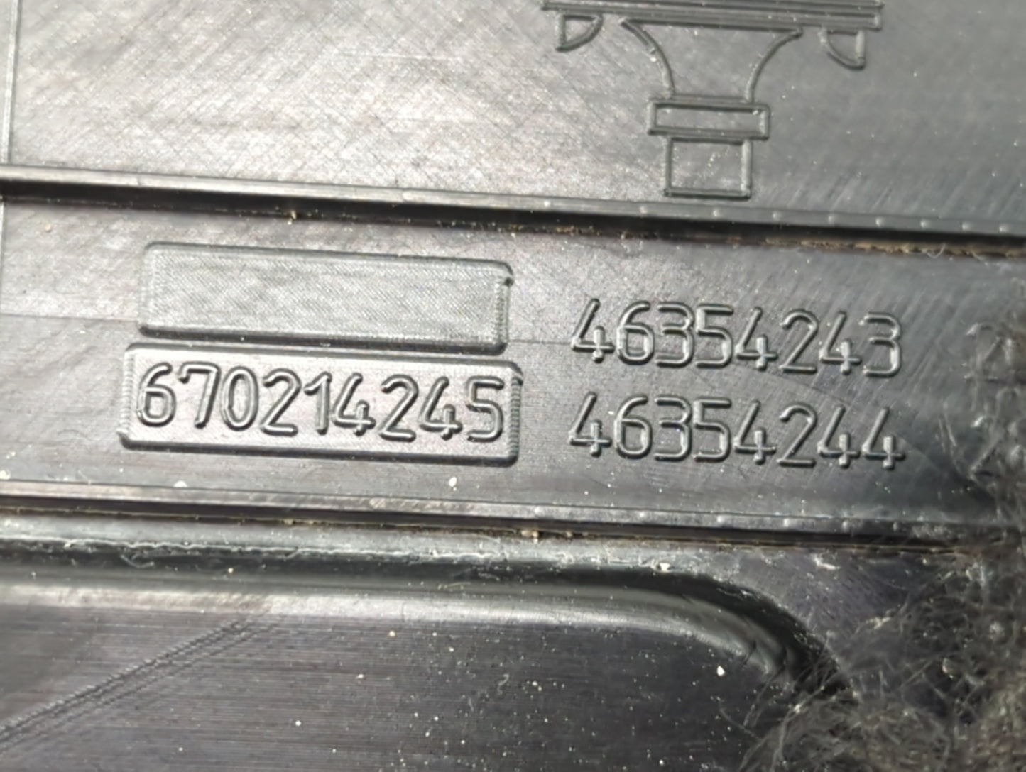 2022 Alfa Romeo Giulia Engine Cover - Oemusedautoparts1.com