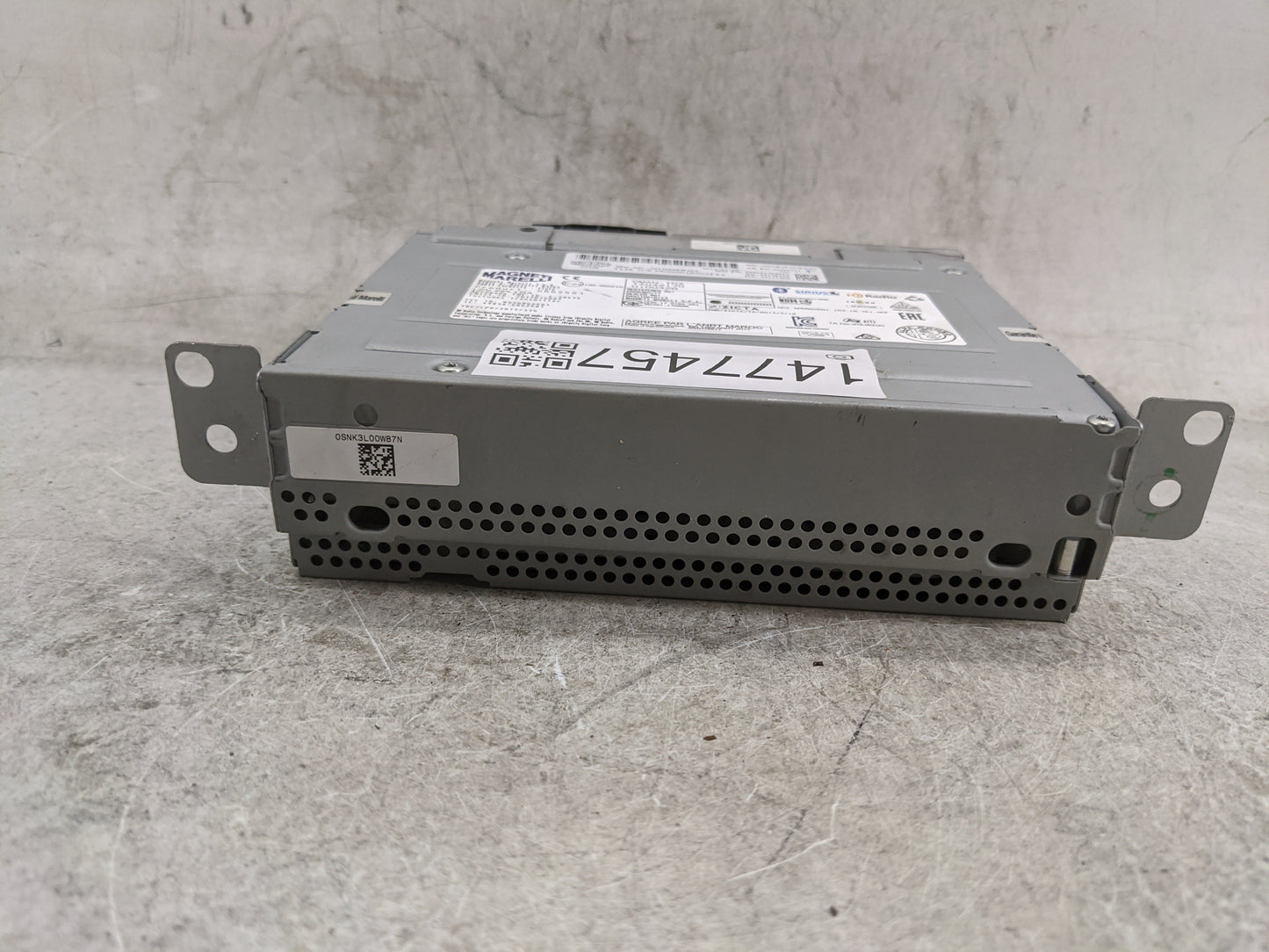 2022 Alfa Romeo Stelvio Radio AM FM Cd Player Receiver Replacement P/N:50564711 503551762913, 07356428, 4099EB49A Fits OEM U