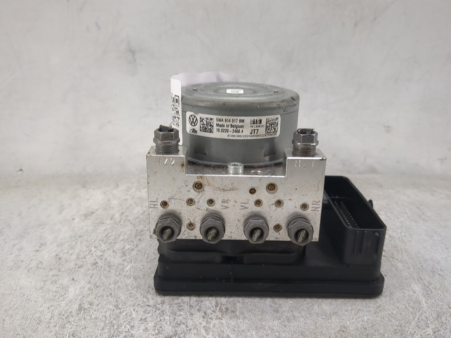 2022 Audi A3 ABS Pump Control Module Replacement P/N:5WA614517BM 10.0220-2460.4 Fits OEM Used Auto Parts - Oemusedautoparts1