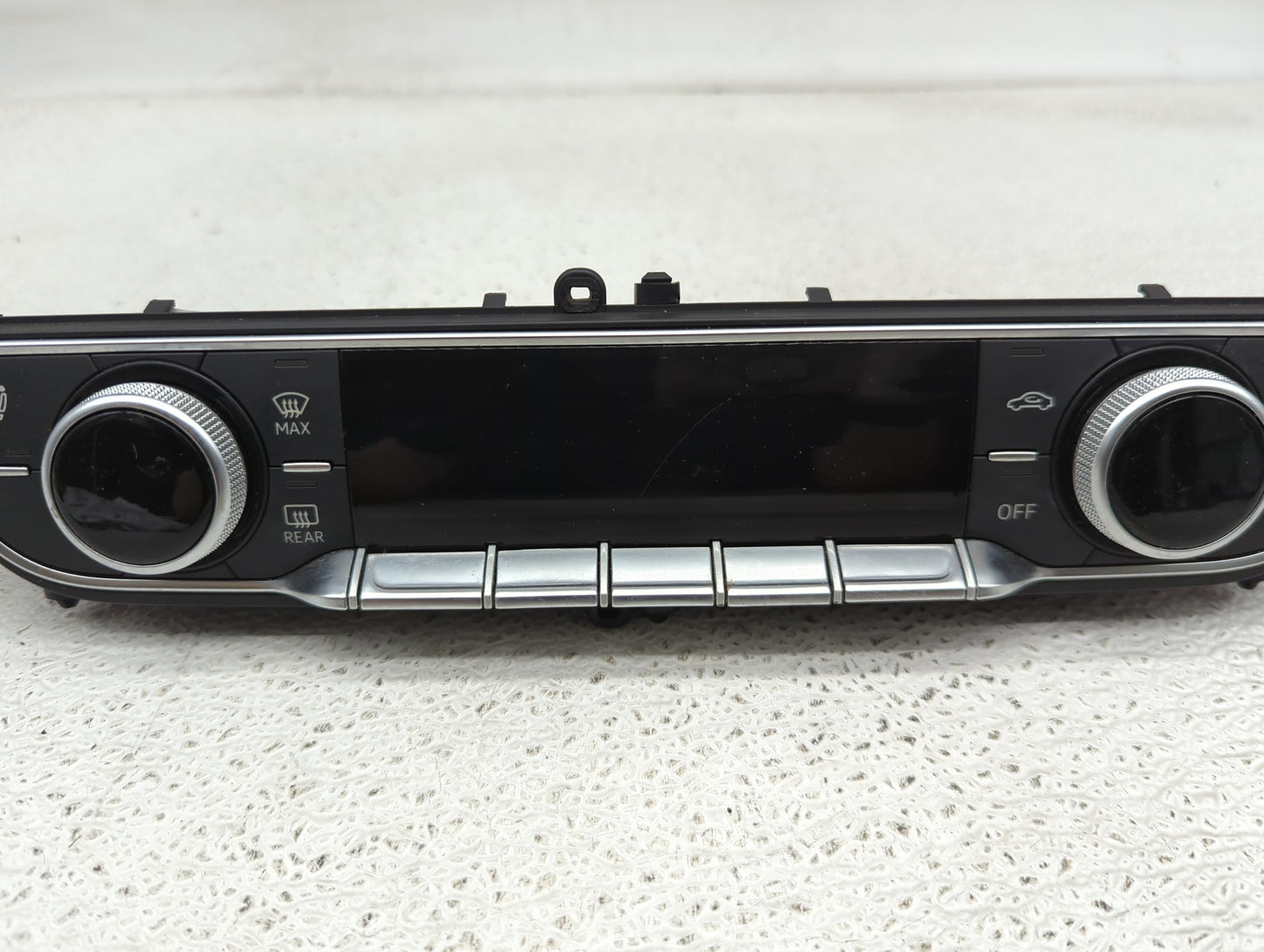2020-2021 Audi A4 Climate Control Module Temperature AC/Heater Replacement P/N:8W0820043BJ Fits Fits 2020 2021 OEM Used Auto