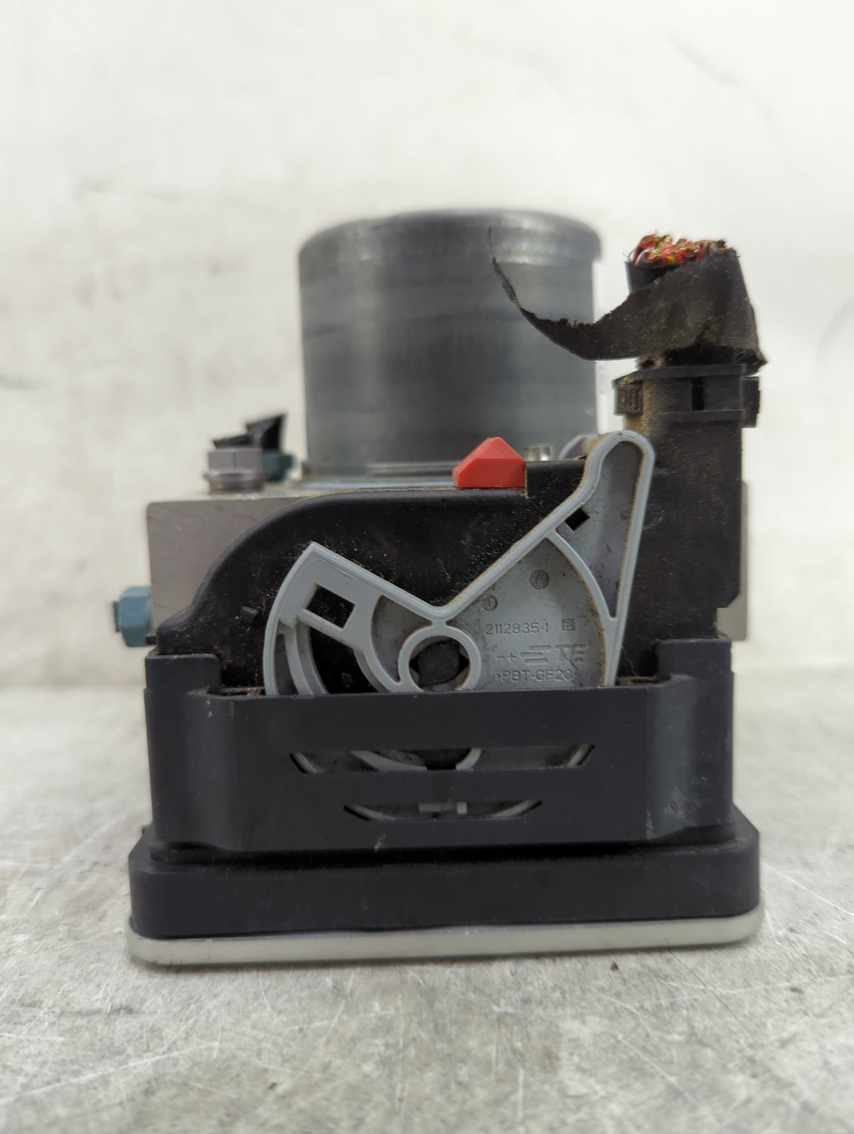 2022 Audi A4 Anti-Lock Brake ABS Pump Module Actuator OEM P/N:8W0907379AR 8W0614517AB Fits OEM Used Auto Parts - Oemusedauto