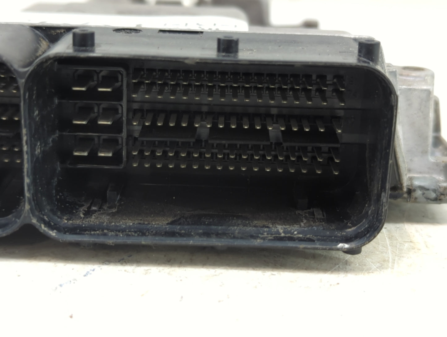 2022 Audi A4 PCM Engine Control Computer ECU ECM PCU OEM P/N:06L907425E SIMOS19.7 Fits OEM Used Auto Parts - Oemusedautopart