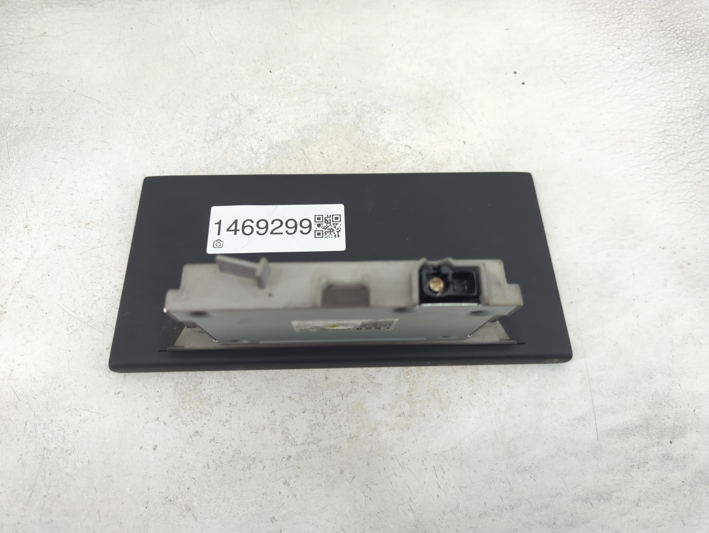 2020-2021 Audi A4 Information Display Screen - Oemusedautoparts1.com