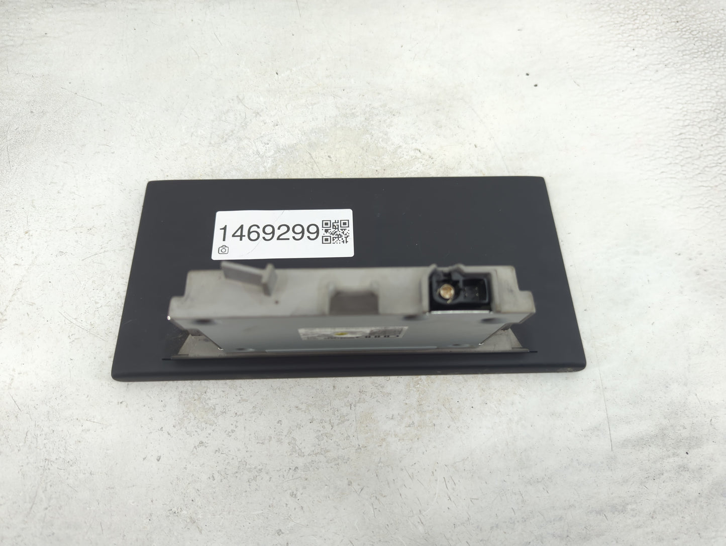 2020-2021 Audi A4 Information Display Screen - Oemusedautoparts1.com