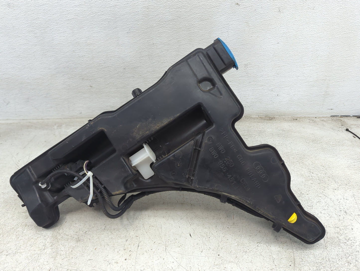 2017-2021 Audi A4 Windshield Washer Fluid Reservoir Bottle - Oemusedautoparts1.com