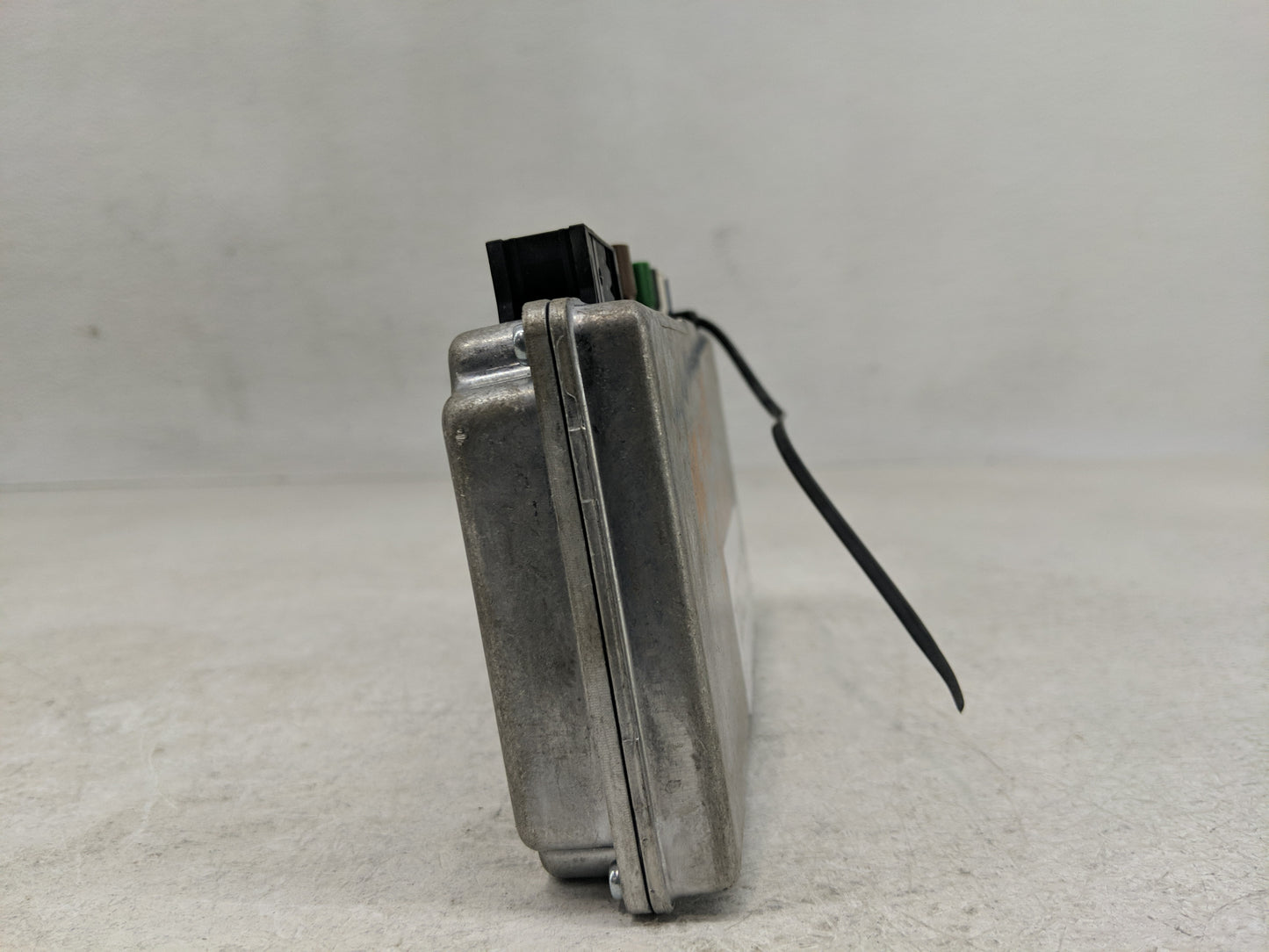 2022 Audi A5 Radio AM FM Cd Player Receiver Replacement P/N:8W0 907 428 C Fits OEM Used Auto Parts - Oemusedautoparts1.com