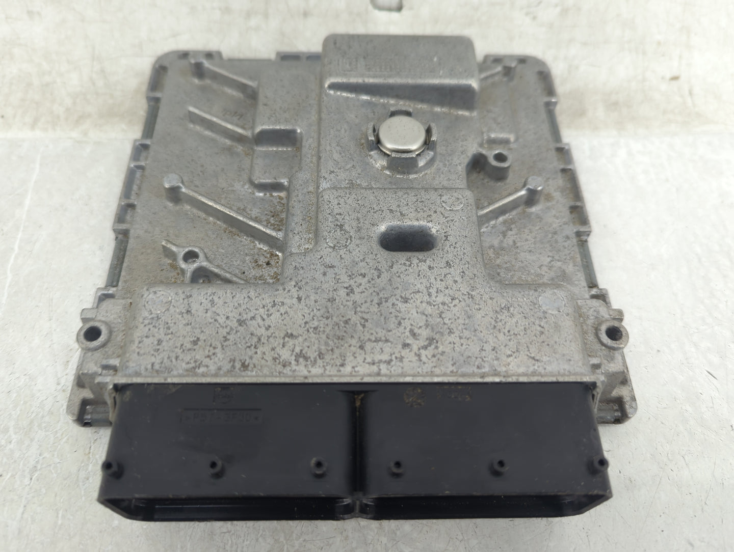 2022 Audi A5 PCM Engine Control Computer ECU ECM PCU OEM P/N:06L 907 425 E Fits OEM Used Auto Parts - Oemusedautoparts1.com