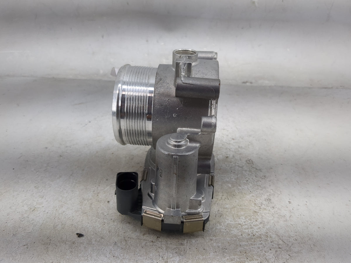 2022 Audi A5 Throttle Body P/N:06Q 133 062 A Fits Fits 2021 OEM Used Auto Parts - Oemusedautoparts1.com