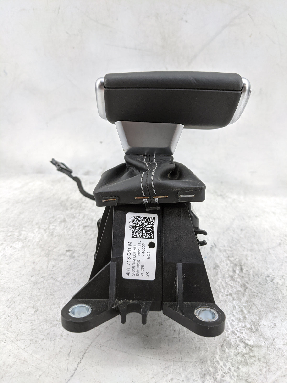 2022 Audi A6 Allroad Floor Console Assembly Shifter - Oemusedautoparts1.com