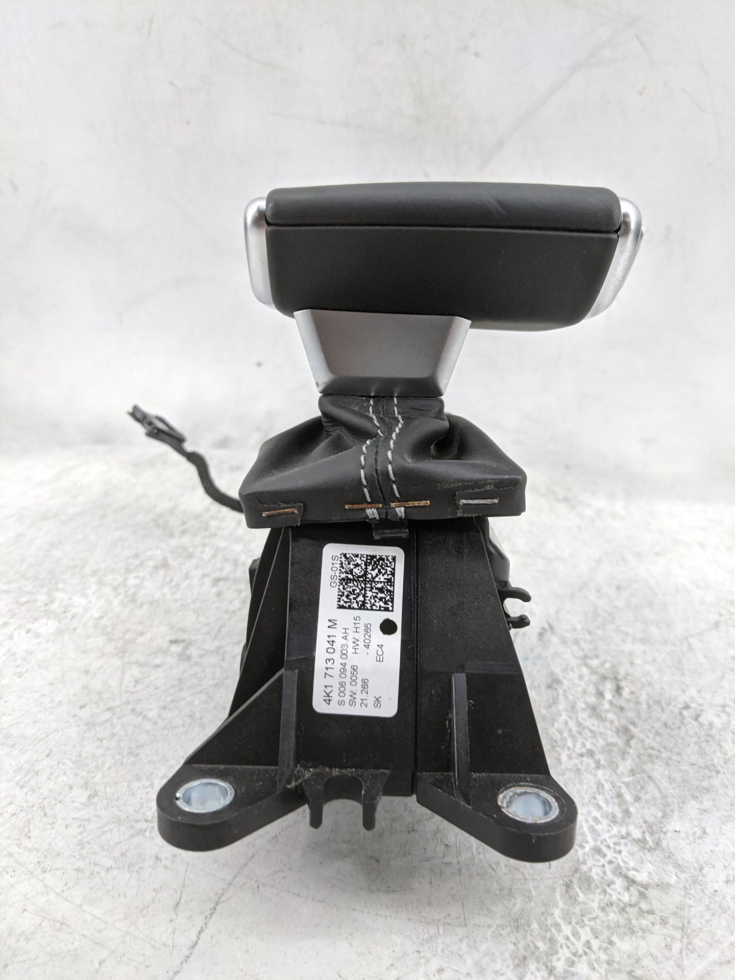 2022 Audi A6 Allroad Floor Console Assembly Shifter - Oemusedautoparts1.com