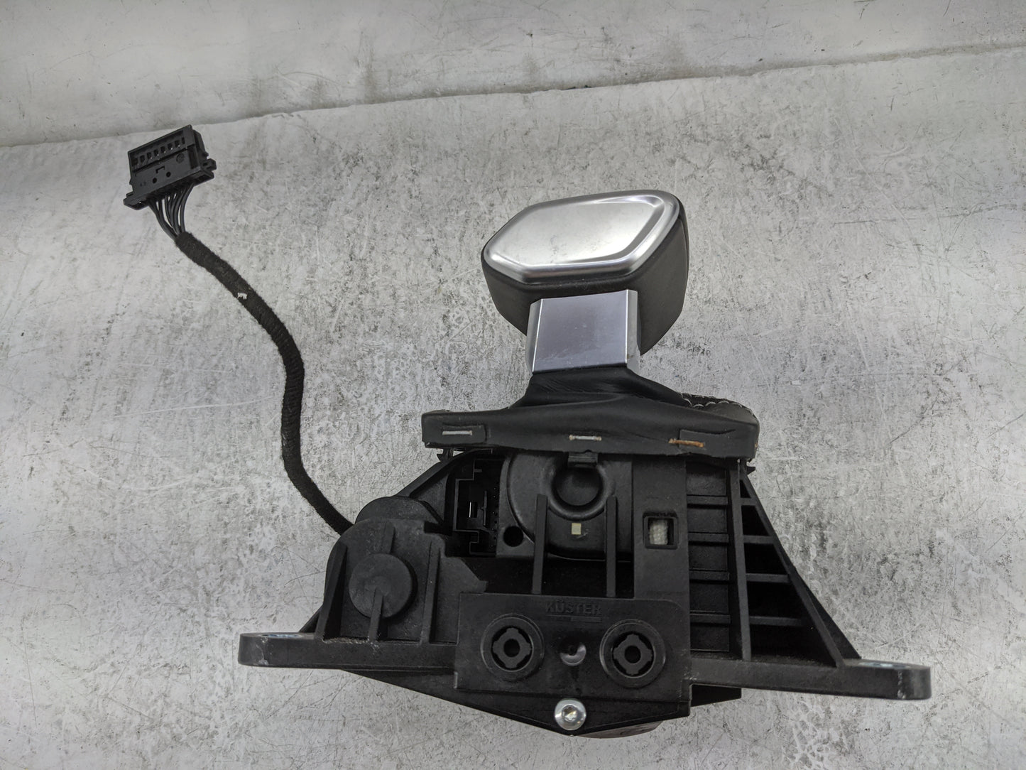 2022 Audi A6 Allroad Floor Console Assembly Shifter - Oemusedautoparts1.com