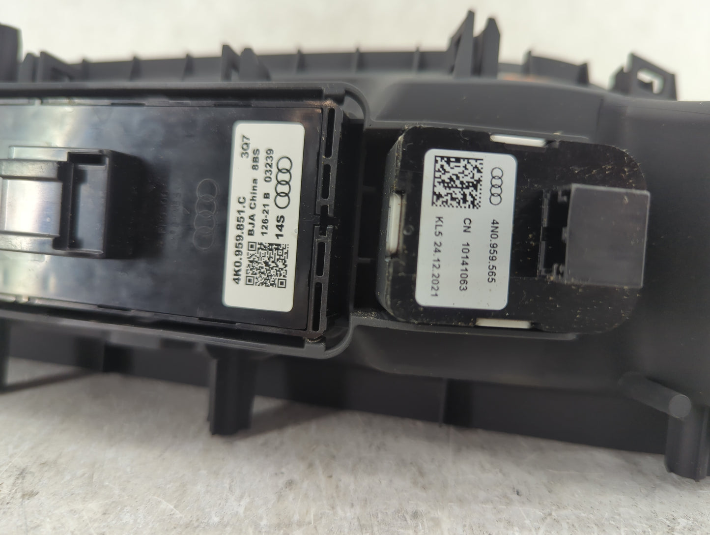 2022 Audi E-Tron Master Power Window Switch Replacement Driver Side Left P/N:4K0.959.851.C 4N0.959.565 Fits OEM Used Auto Pa