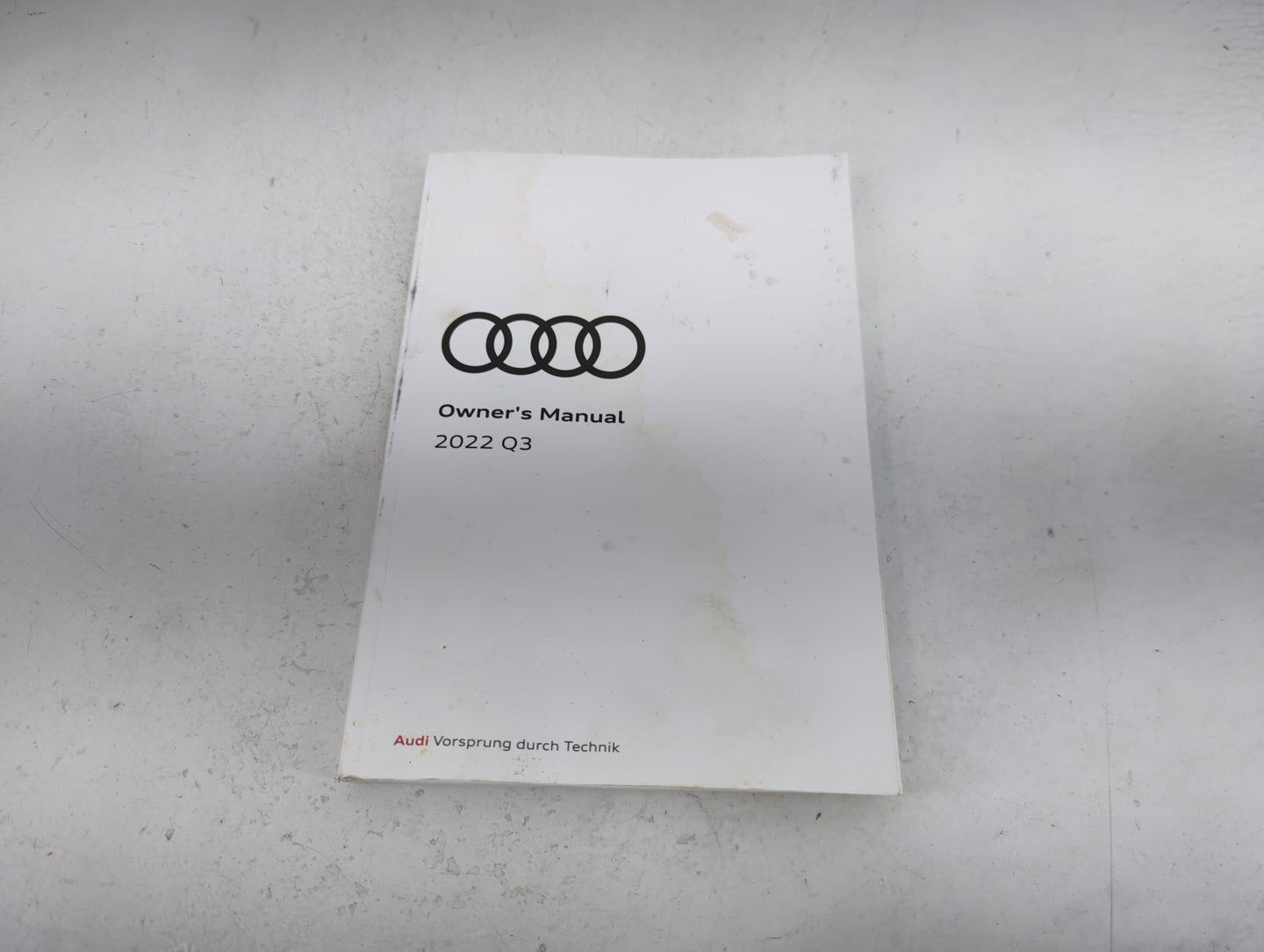 2022 Audi Q3 Owners Manual Book Guide P/N:83A012721BF 83A0127218F OEM Used Auto Parts - Oemusedautoparts1.com