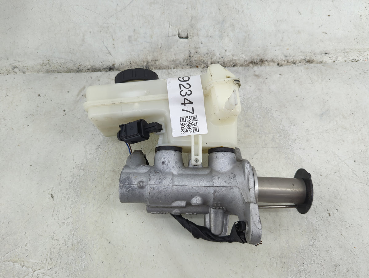 2019-2021 Audi Q3 Brake Master Cylinder - Oemusedautoparts1.com