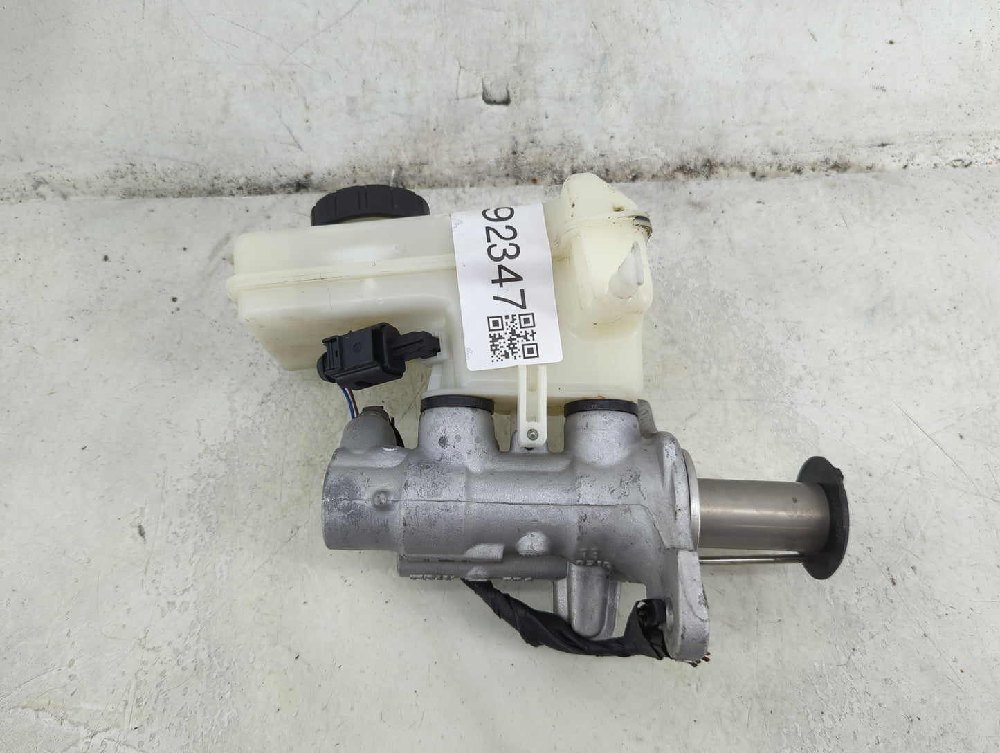 2019-2021 Audi Q3 Brake Master Cylinder - Oemusedautoparts1.com