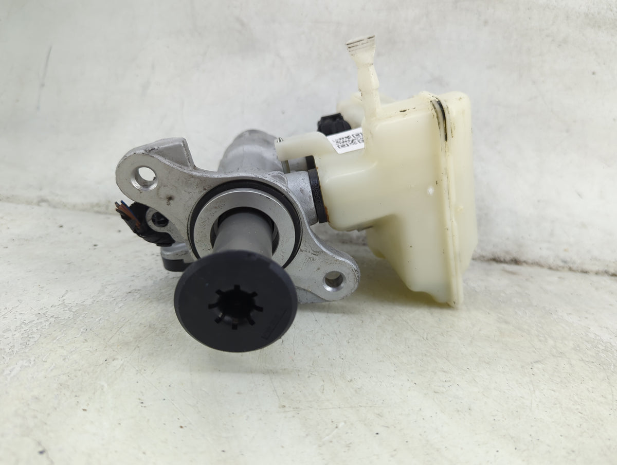2019-2021 Audi Q3 Brake Master Cylinder - Oemusedautoparts1.com